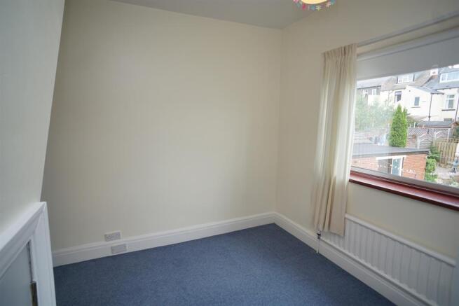3 bed Semi-Detached to rent Image 9