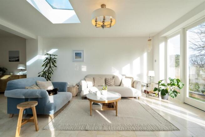 30 Mirfield Road_26.jpg