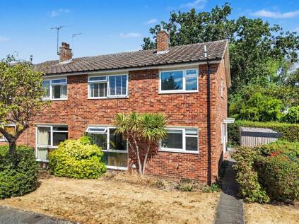 Warwick Gardens, Thames Ditton, KT7
