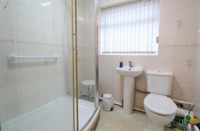 Shower Room.jpg