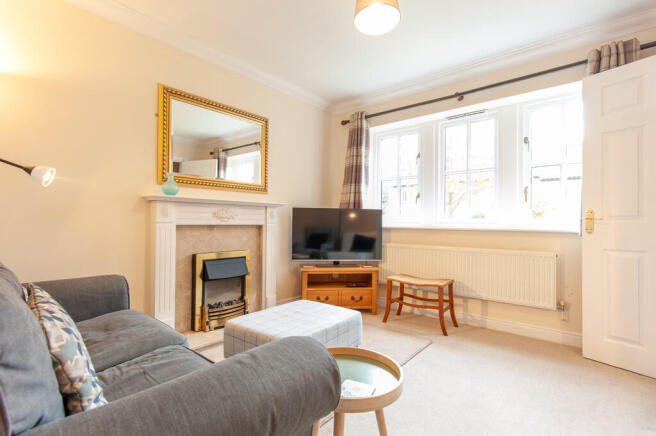 2 bed Town House to rent Image 7