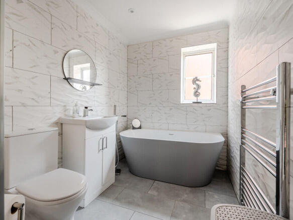 3 bed Detached for sale Image 7