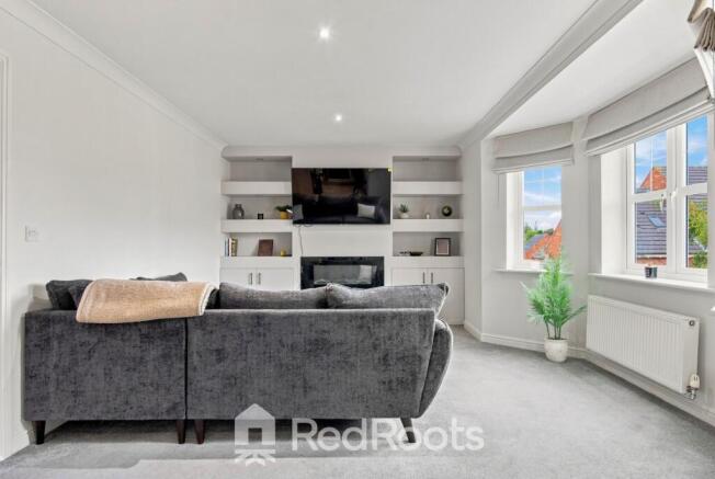 2 bed Apartment for sale Image 4