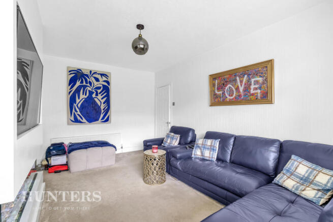 3 bed Semi-Detached Bungalow for sale Image 4