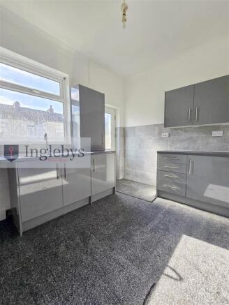 2 bed House for sale Image 4