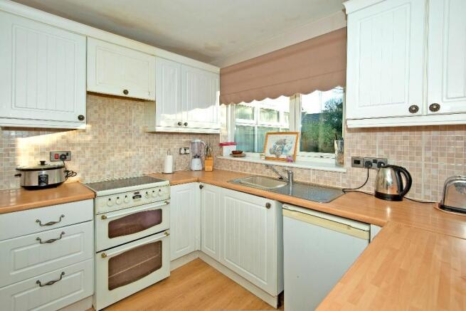 Well Fitted Kitchen