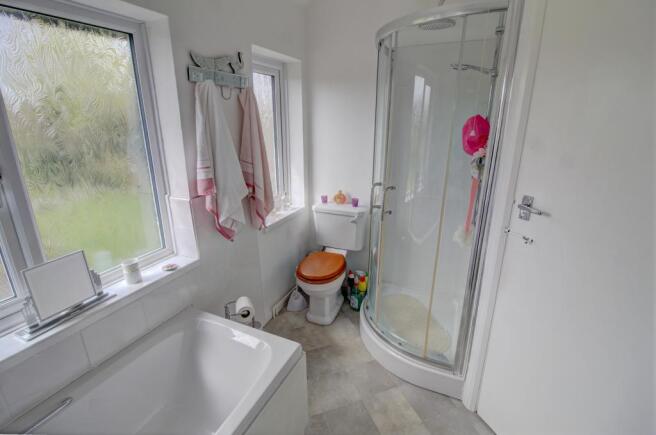 Highfields Road, Witham, CM8 (20)