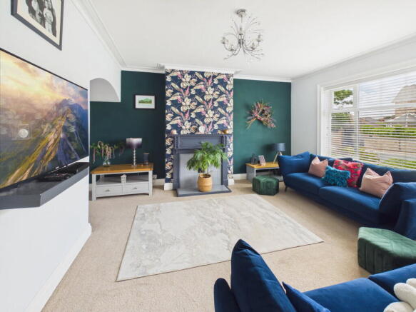 4 bed Semi-Detached for sale Image 6