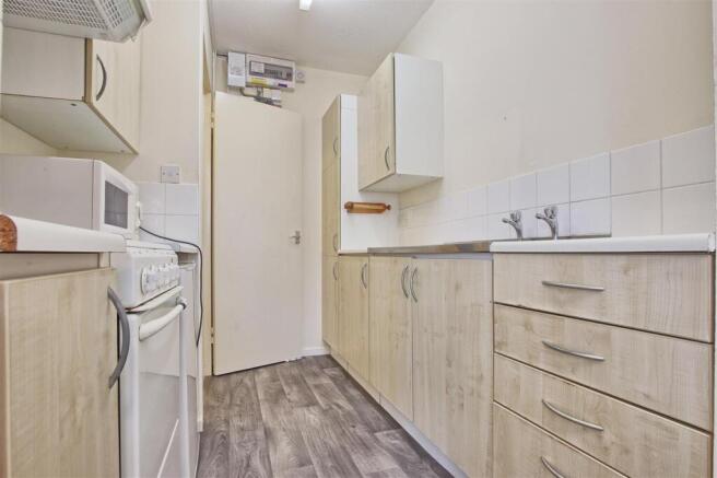 Kitchen 1.jpg