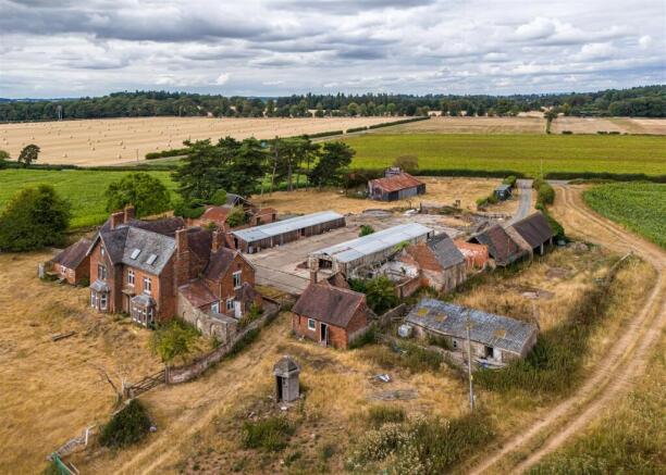 Offoxey Farm-drone-09.jpg