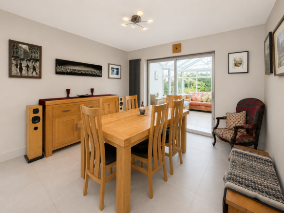 Dining area.png