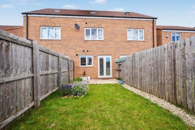 3 bed Town House for sale Image 8