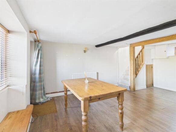 Sitting/Dining Room