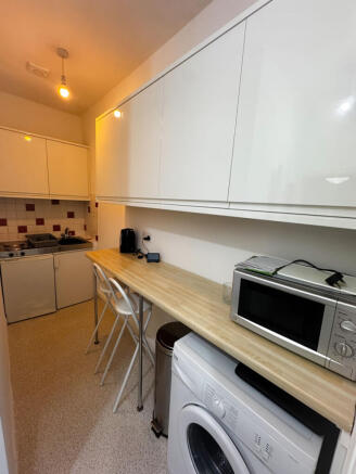 1 bed Block of Apartments for sale Image 8