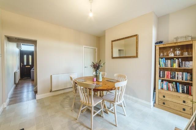 2 bed Cottage to rent Image 3