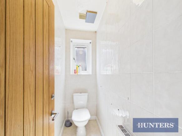 4 bed Semi-Detached for sale Image 6