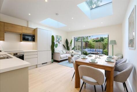 554 Kingston Road, Raynes Park, London SW20