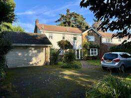 28, Oakwood, Berkhamsted HP4 3NQ