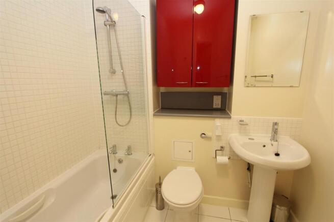 Bathroom.JPG