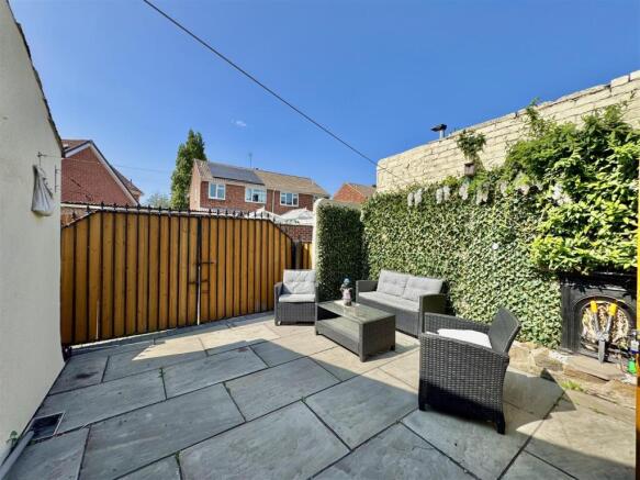2 bed End of Terrace for sale Image 7