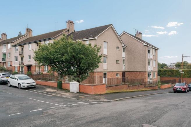 2-bed flat on 121 Helensburgh Drive, Jordanhill, G13, £140,000