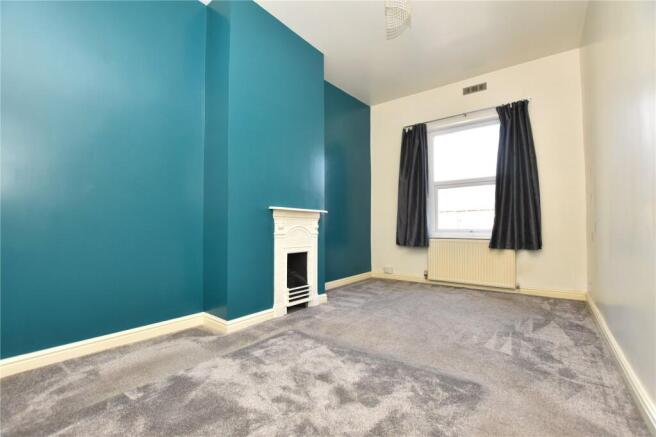 2 bed Terraced for sale Image 6