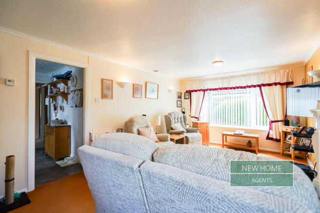 3 bed Detached Bungalow for sale Image 4
