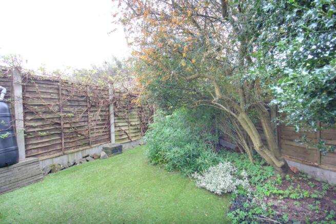 2 bed Semi-Detached for sale Image 8