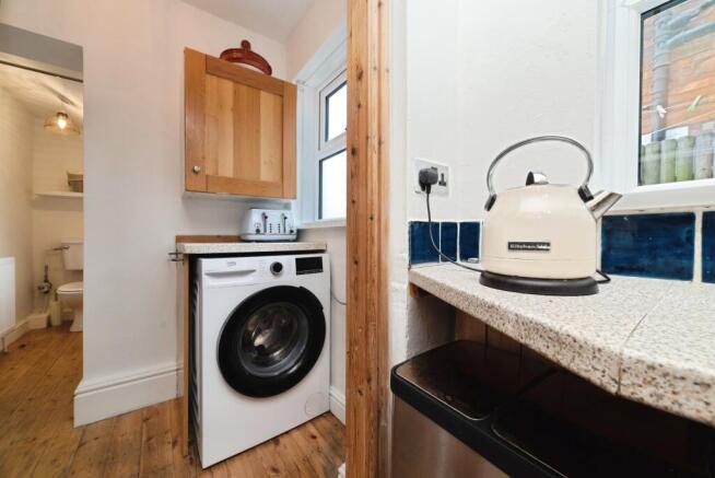 3 bed Town House for sale Image 11