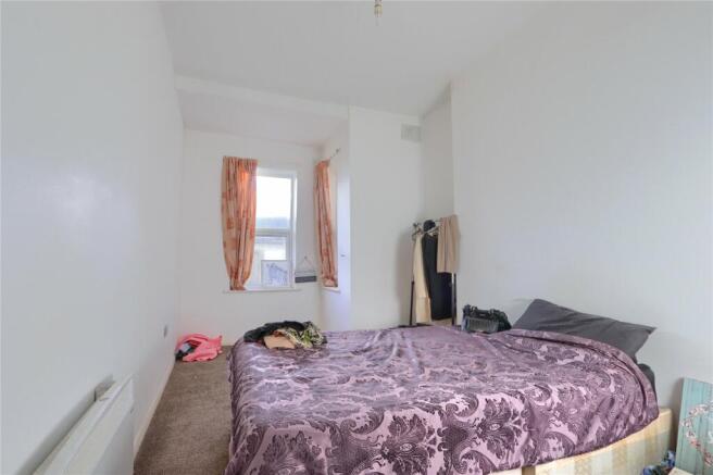 1 bed Flat for sale Image 4