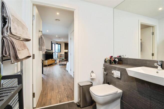 Dipper Drive, London, E3 photo 4