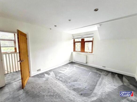 3 bed Terraced for sale Image 9