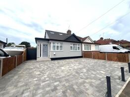 45, Alandale Drive, Pinner HA5 3UX