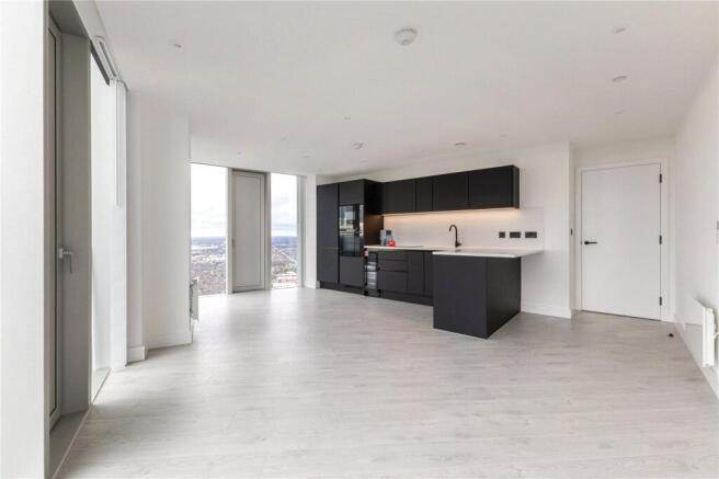 2 bed flat to rent Queens Road, New Malden KT3