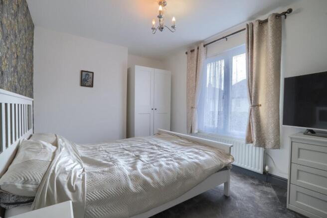2 bed Semi-Detached for sale Image 8