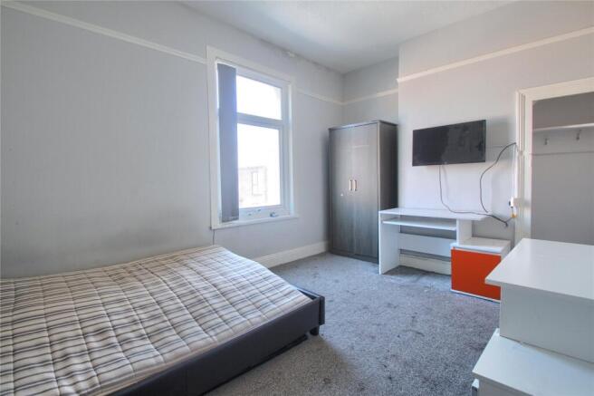 3 bed Terraced for sale Image 7