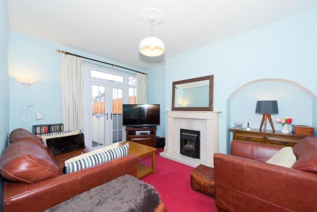 (Rightmove)  (7 of 21).jpg