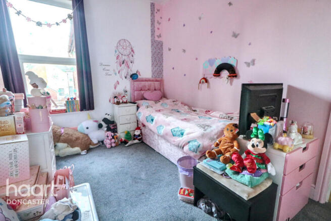 2 bed Terraced for sale Image 8