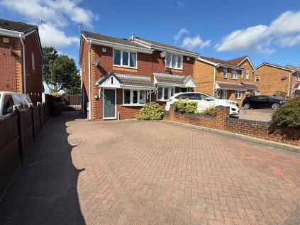 Copplestone Grove, Meir Hay, Stoke on Trent, ST3 5UD