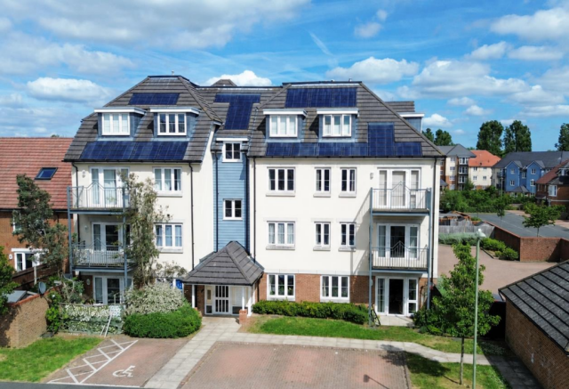 Apartment in Rushmoor, North Town