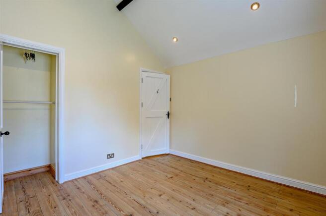 8428798-interior12-800.jpg