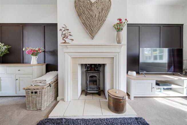 SITTING ROOM
