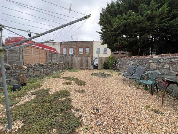 3 - Block of Flats for Auction, Fishponds.JPG