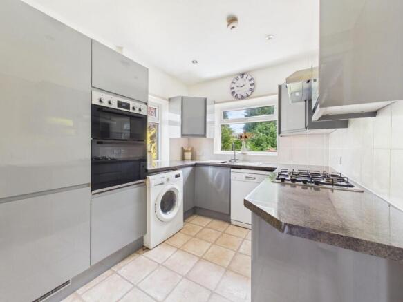 3 bed Semi-Detached for sale Image 8