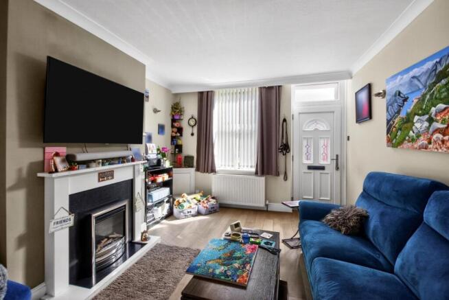 3 bed Terraced for sale Image 9