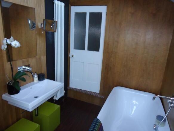Photo 11