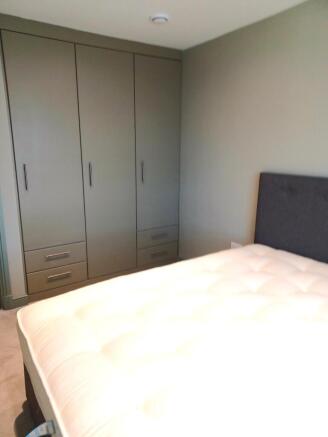 1 bed Apartment to rent Image 4