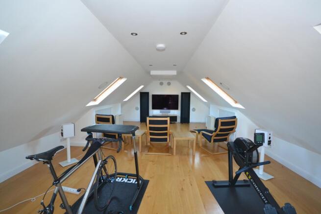 Home Cinema/Office/Gym