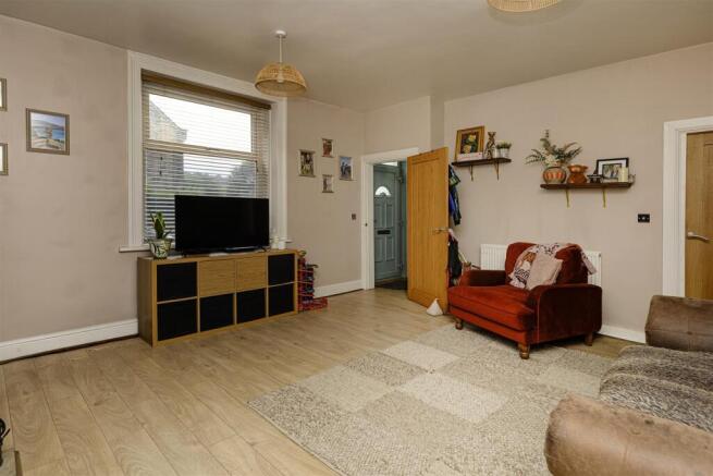 2 bed Terraced for sale Image 6