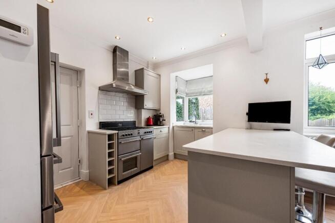 3 bed Semi-Detached for sale Image 10